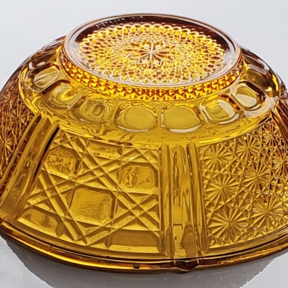 Vntg 7" Amber KIG Malaysia Daisy & Button Bowl - Picture 4 of 6